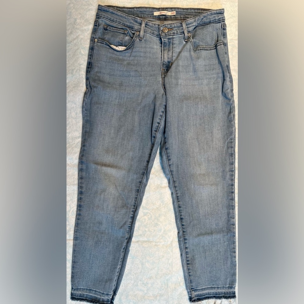 Levi’s 711 skinny raw edge size 14   32 waist 25 length  10 in rise